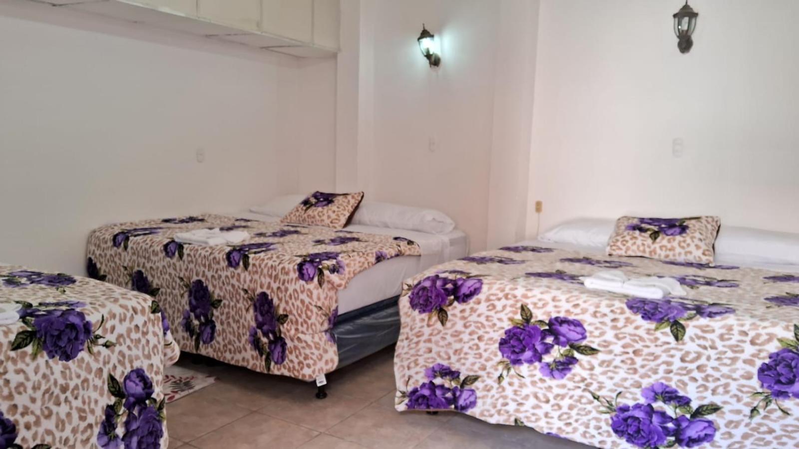 Hotel Kamelot Parque Central Quetzaltenango Exteriér fotografie