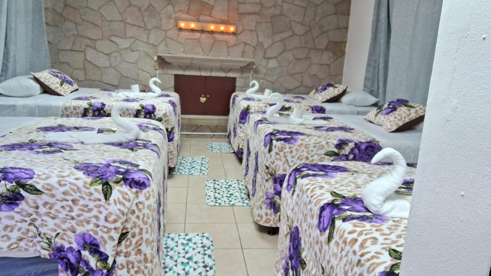 Hotel Kamelot Parque Central Quetzaltenango Exteriér fotografie