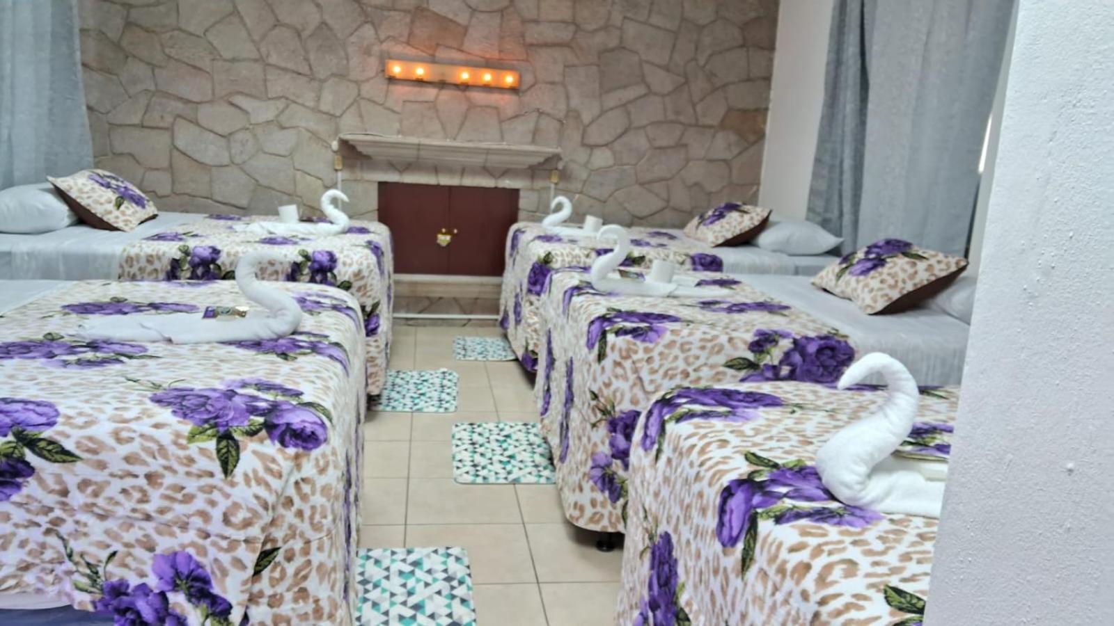 Hotel Kamelot Parque Central Quetzaltenango Exteriér fotografie